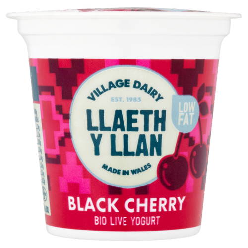 Llaeth Y Llan Black Cherry Yogurt 125g